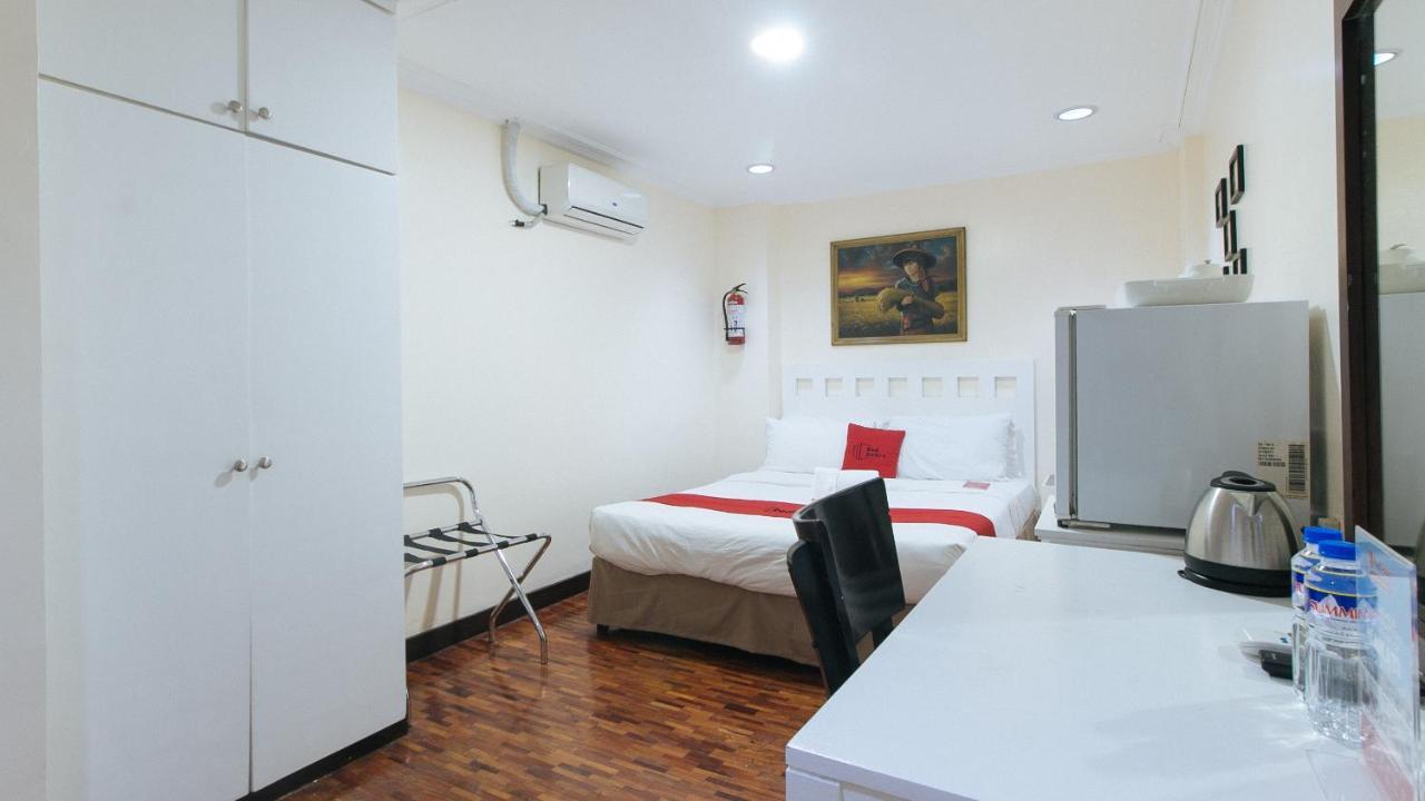 Reddoorz Premium Near Greenbelt Makati - Vaccinated Staff Makati City Extérieur photo