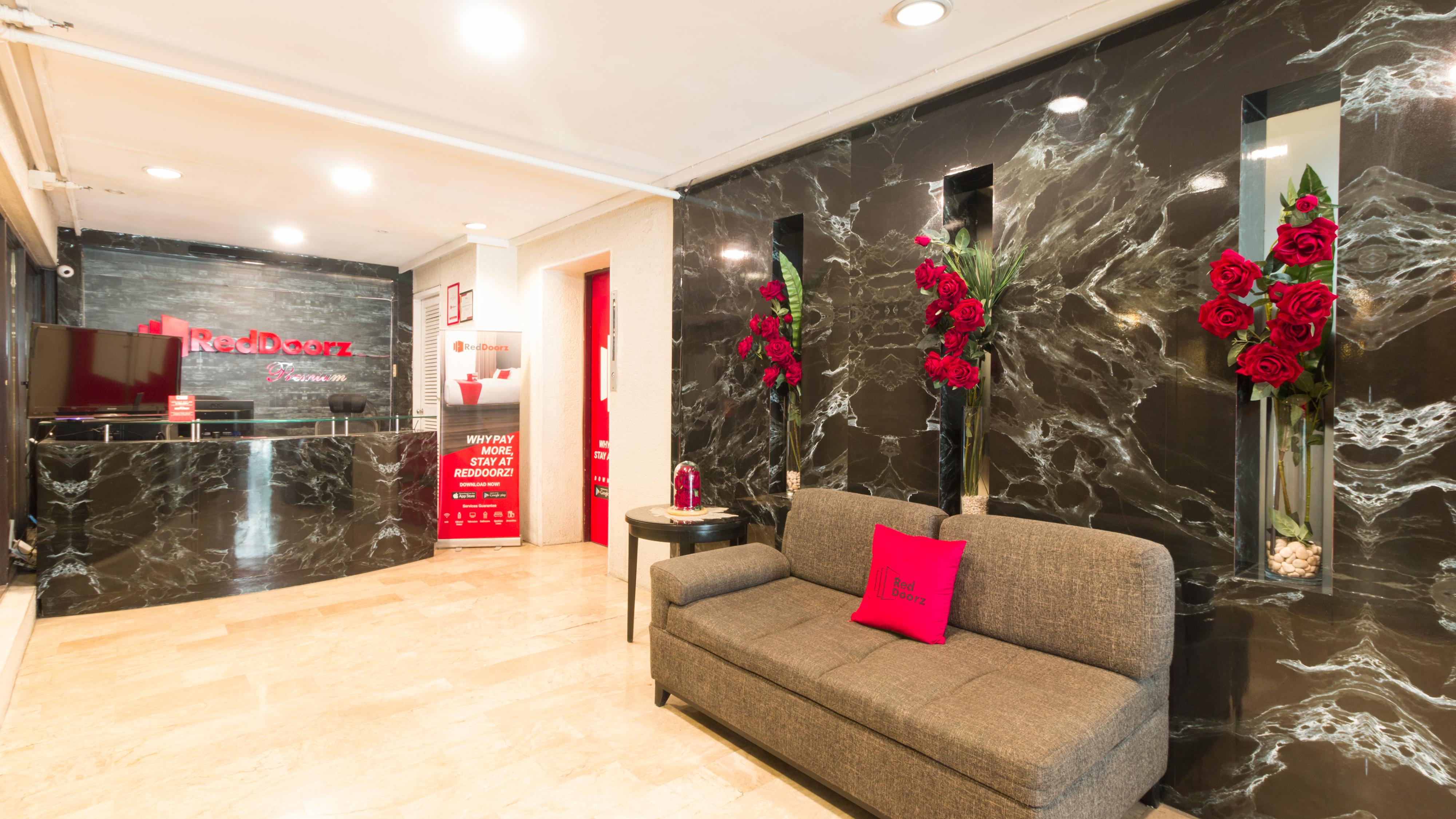 Reddoorz Premium Near Greenbelt Makati - Vaccinated Staff Makati City Extérieur photo