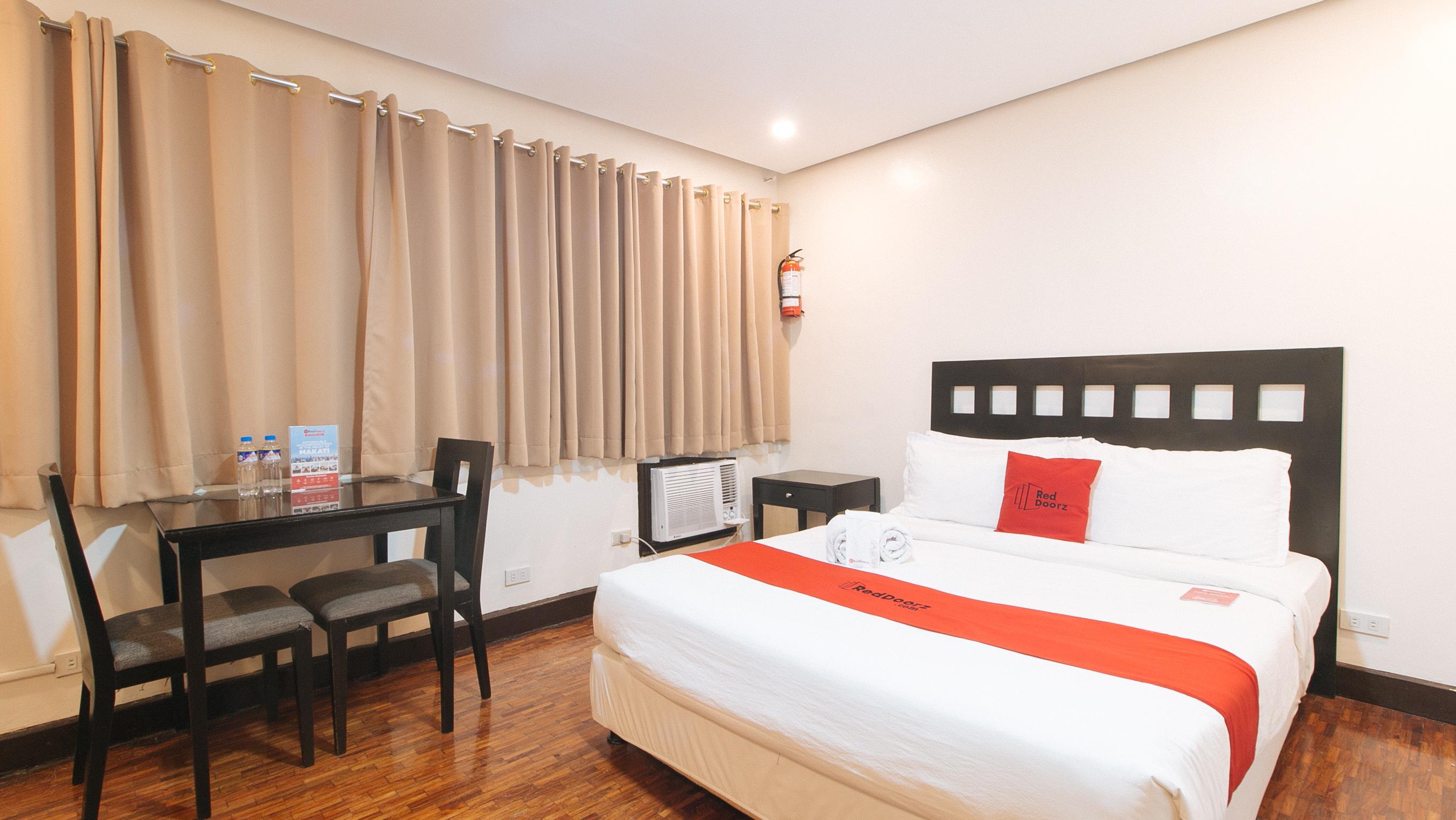 Reddoorz Premium Near Greenbelt Makati - Vaccinated Staff Makati City Extérieur photo